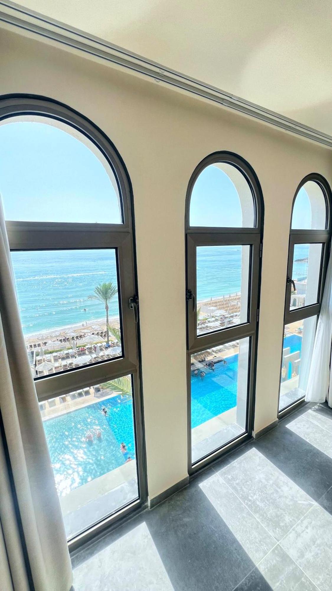 Ocean Blue Hotel & Resort -Jbeil Byblos Exterior photo